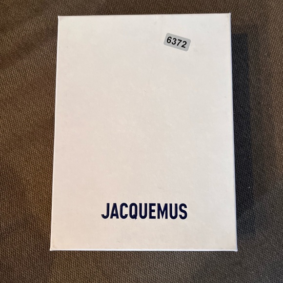 BNIB Jacquemus gold chain link hoops - Picture 2 of 4